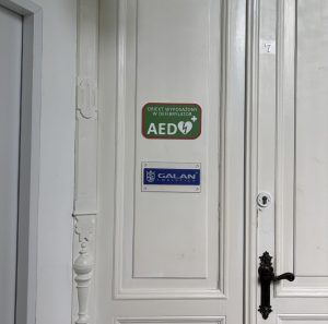 Säkerheten i fokus – vårt kontor i Gorzów Wielkopolski har utrustats med en ny hjärtstartare, iPAD CU-SP1 (2)