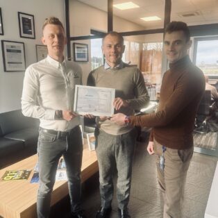 DEKRA-certifierat transportföretag med fokus på miljöskydd